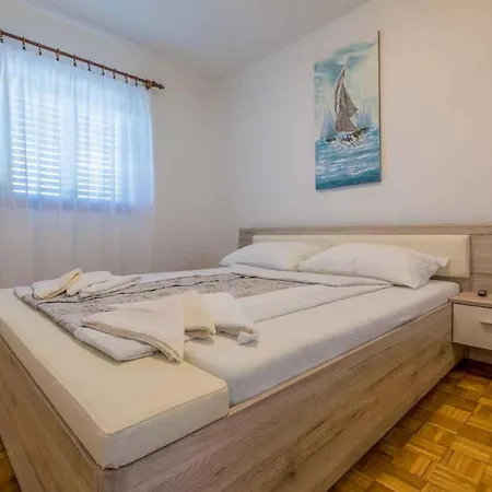 In 39461 Apartman *